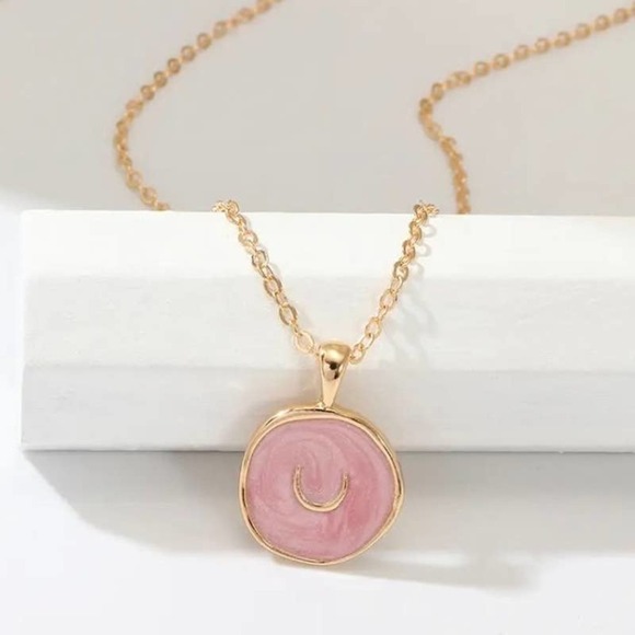 PINK Resin Horseshoe Lucky Charms Necklace - Picture 1 of 8
